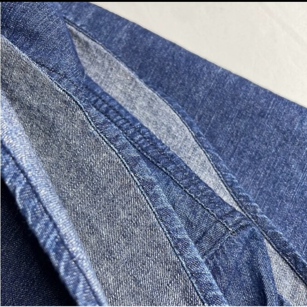 🤩woman’s button denim dress shirt size : large - Picture 3 of 6